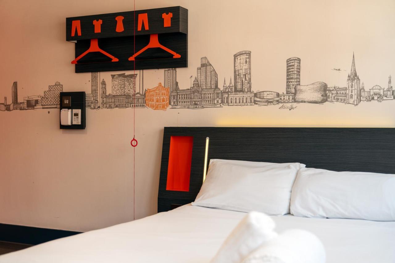 Easyhotel Birmingham Esterno foto