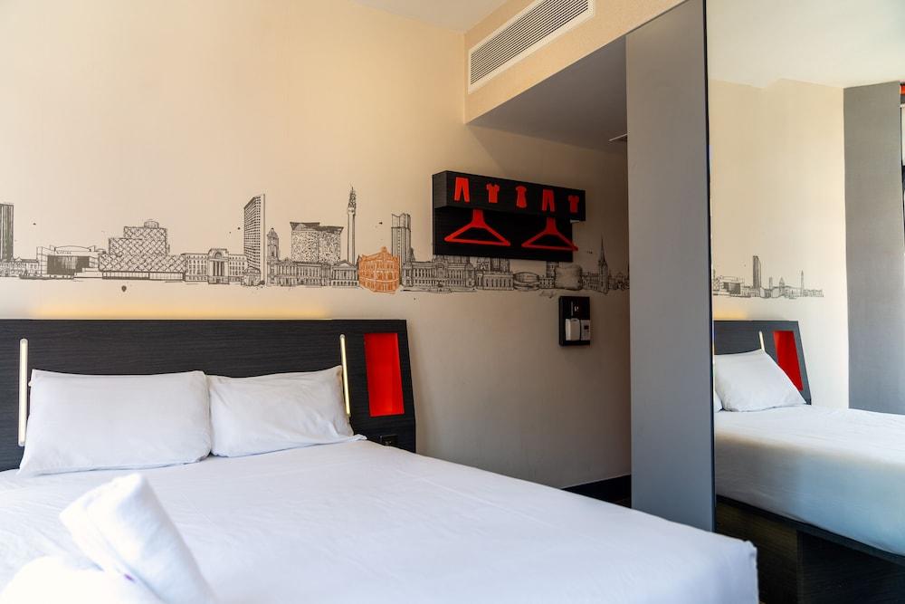 Easyhotel Birmingham Esterno foto