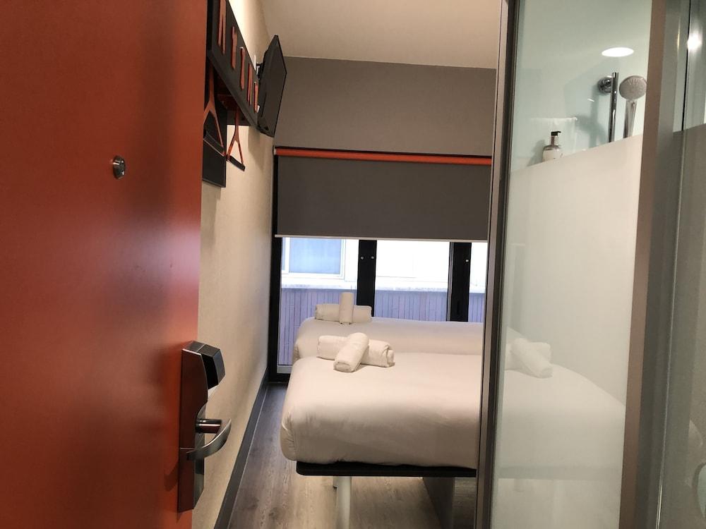 Easyhotel Birmingham Esterno foto