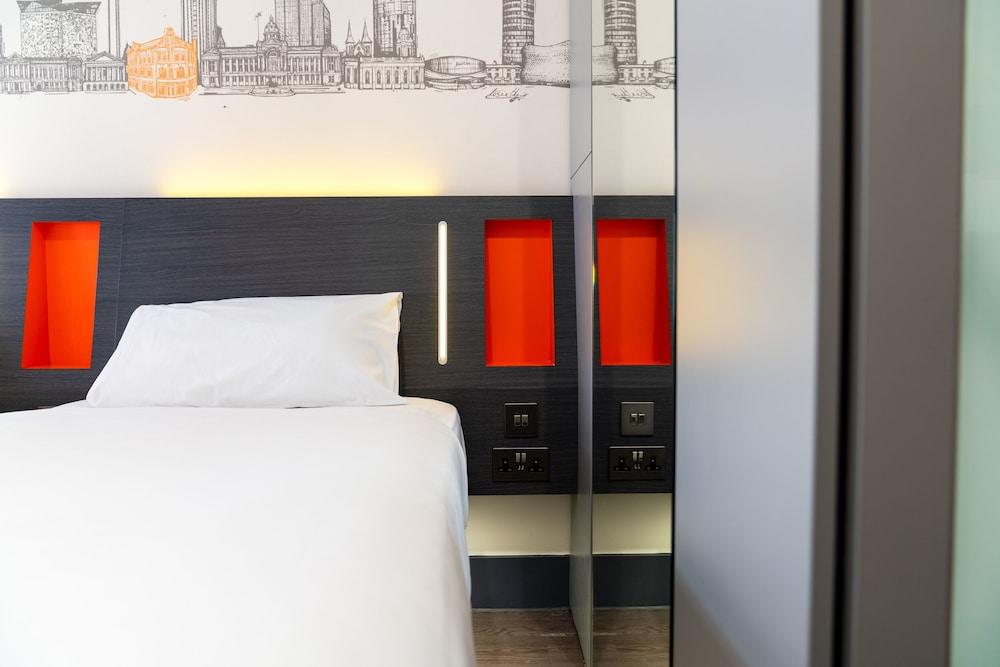 Easyhotel Birmingham Esterno foto